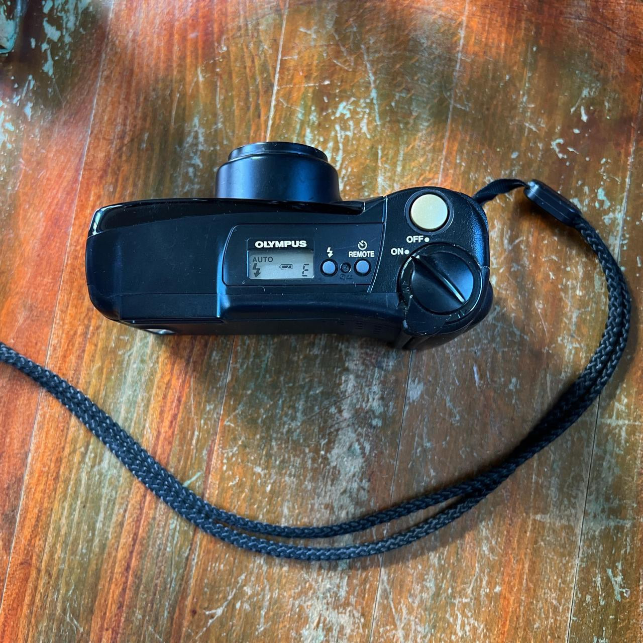 Olympus Superzoom 800 35mm film camera